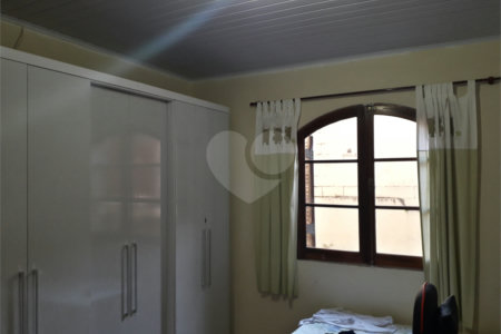 Casa Térrea à venda com 3 quartos, sendo 1 suíte, em Vila Gustavo, São Paulo, SP