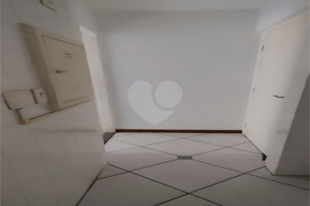 Apartamento à venda com 2 quartos, sendo 1 suíte,  em Jardim Parque Morumbi, São Paulo, SP