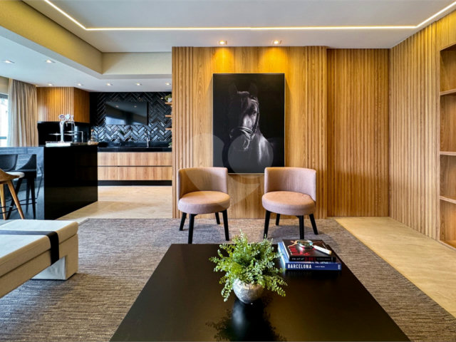 Apartamento à venda com 3 suítes em Chácara Santo Antônio, São Paulo, SP