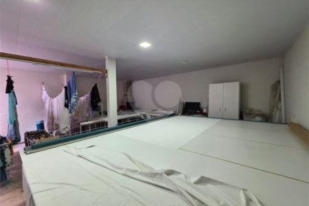 Sobrado à venda com 6 quartos, sendo 3 suítes, em Santa Teresinha, São Paulo, SP