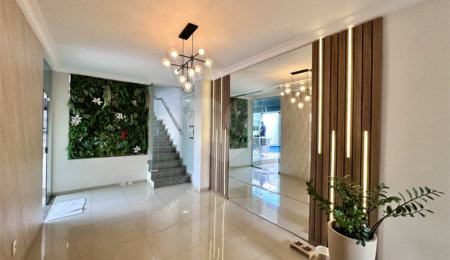 Sobrado à venda com 4 suítes em Jardim Shangri-lá, Cuiabá, MT