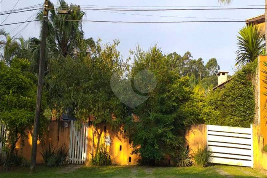 Casa à venda com 4 suítes no condomínio Alpes da Cantareira, Mairiporã - SP