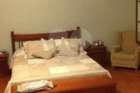 Casa à venda com 3 quartos, sendo 1 suíte,  no condomínio Praça Doutor José Augusto César,12, São Paulo - SP