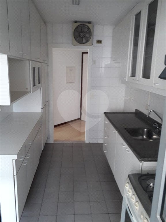 Apartamento à venda com 3 quartos, sendo 1 suíte, em Jardim Paulista, São Paulo, SP
