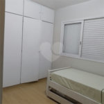 Apartamento à venda com 3 quartos, sendo 1 suíte,  em Pinheiros, São Paulo, SP