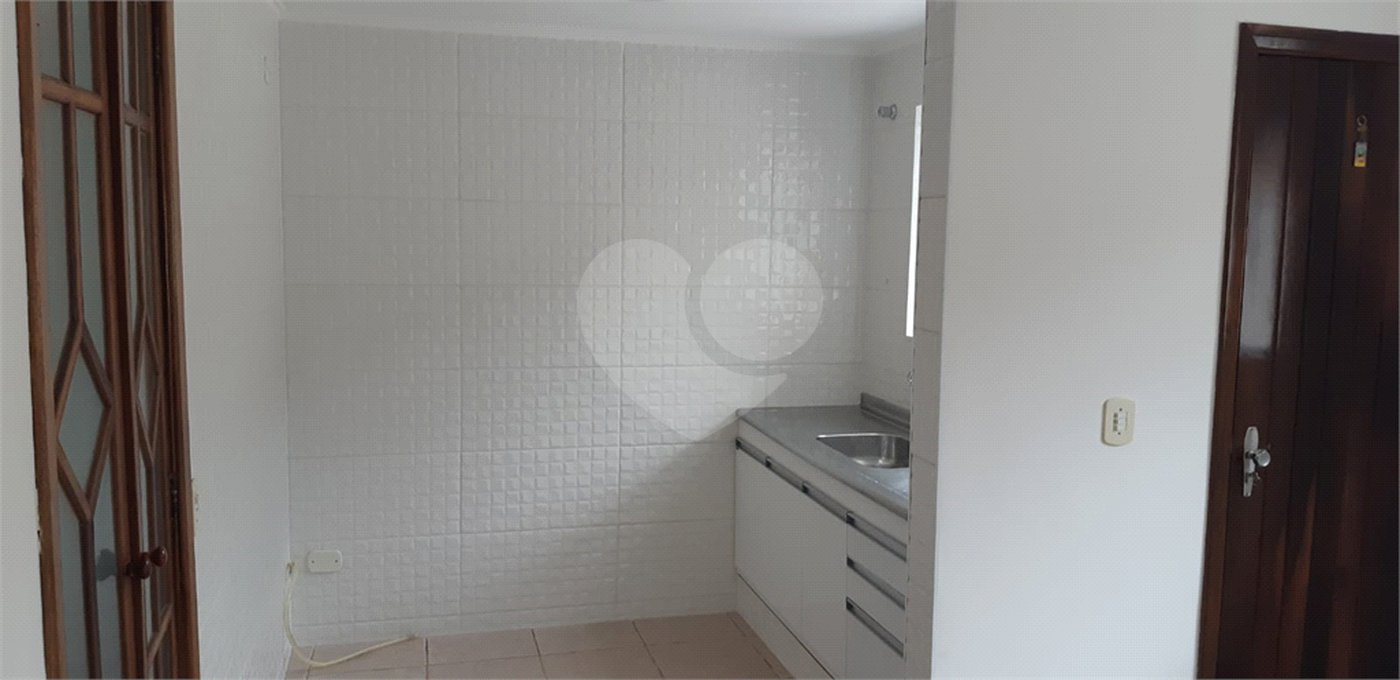 Casa à venda com 3 quartos, sendo 1 suíte, em Vila Santista, Atibaia, SP