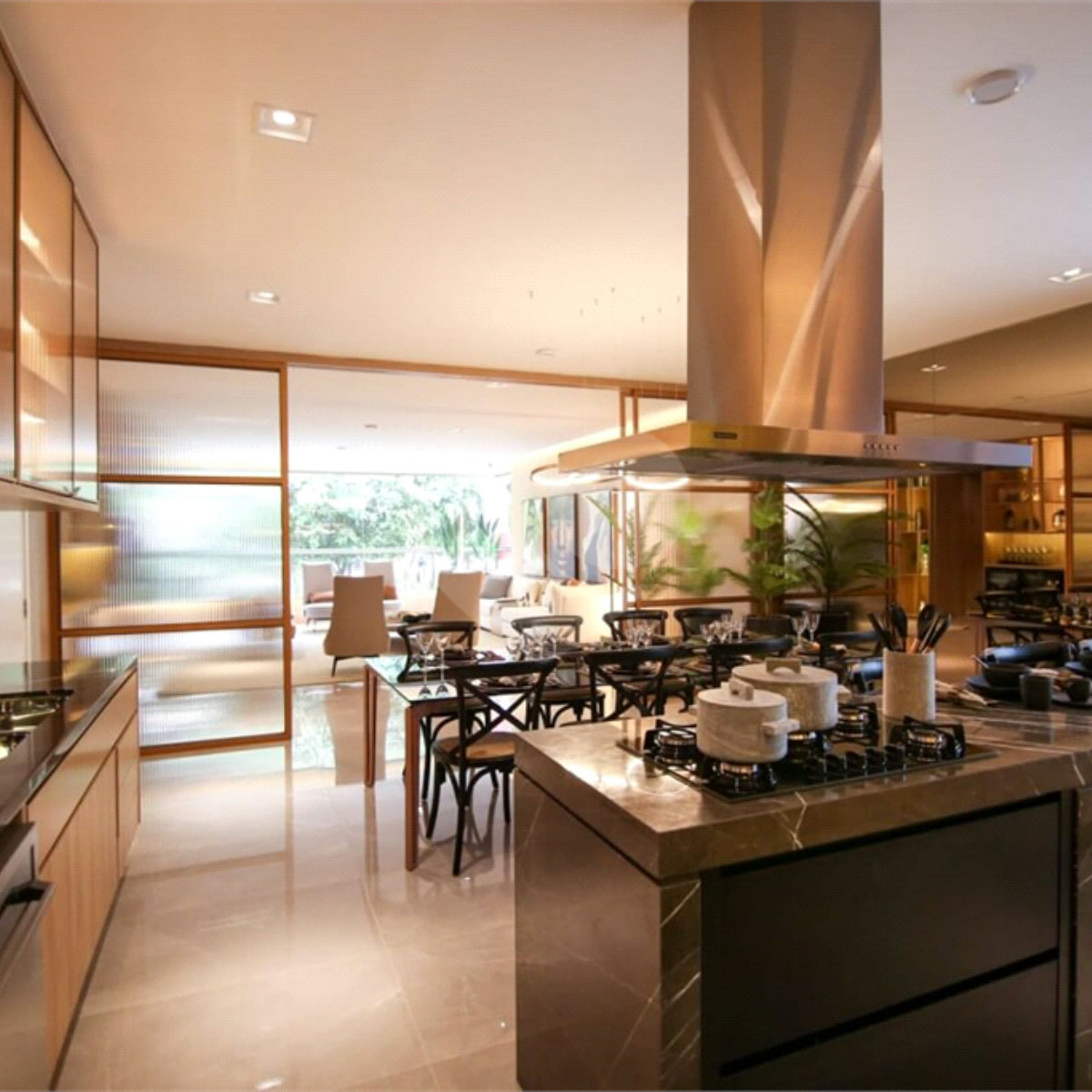 Apartamento à venda com 3 suítes em Vila Mariana, São Paulo, SP