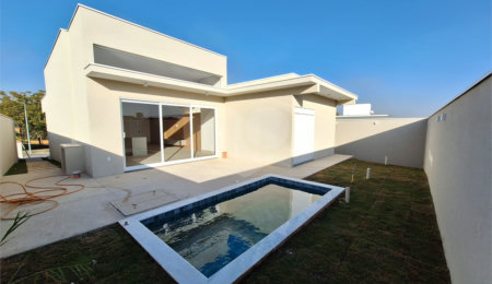 Casa à venda com 3 suítes no condomínio Alphaville Castelo, Itu - SP