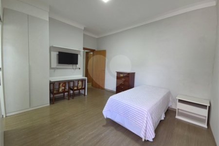 Casa à venda com 3 suítes no condomínio Village Ipanema I, Araçoiaba da Serra - SP