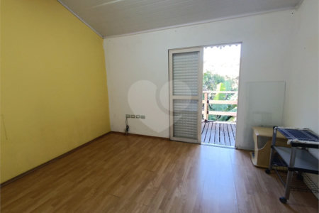 Chácara à venda com 4 quartos, sendo 1 suíte, em Vila Vilma (mailasqui), São Roque, SP