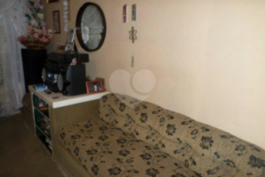 Casa Térrea à venda com 2 quartos em Vila Galvão, Guarulhos, SP