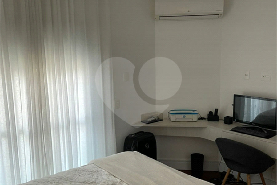 Apartamento à venda com 4 quartos, sendo 2 suítes, em Santana, São Paulo, SP