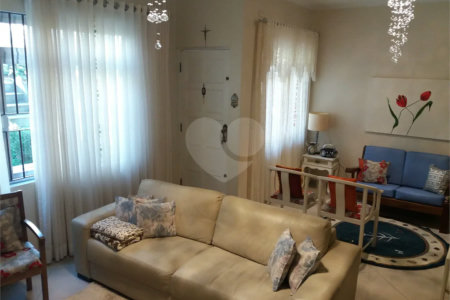 Sobrado à venda com 3 quartos, sendo 1 suíte, em Jardim Japão, São Paulo, SP