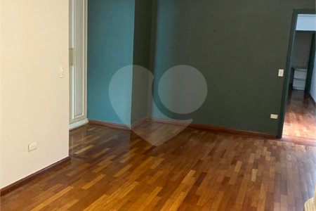Sobrado à venda com 3 quartos, sendo 1 suíte, em Vila Lageado, São Paulo, SP