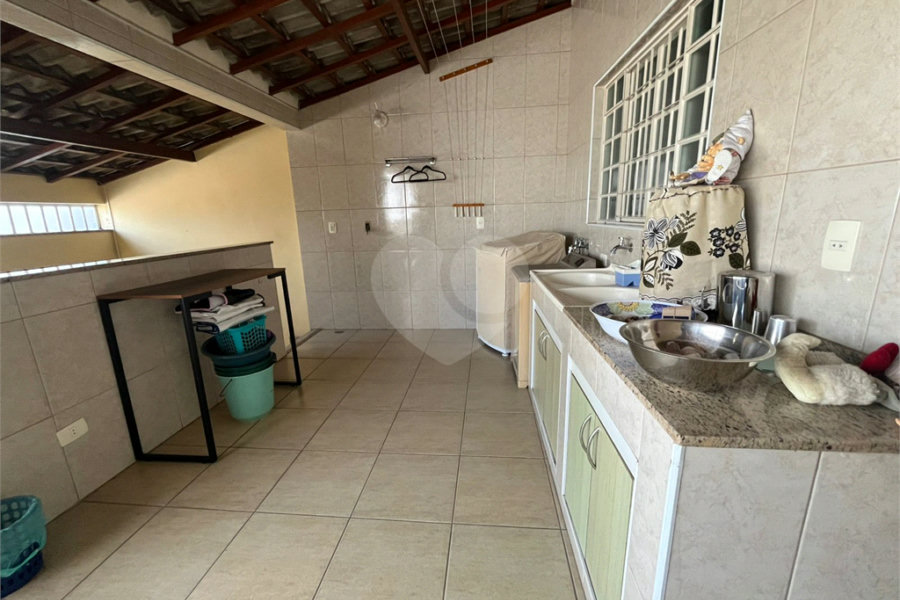 Casa Térrea à venda com 5 quartos, sendo 2 suítes, em Tucuruvi, São Paulo, SP