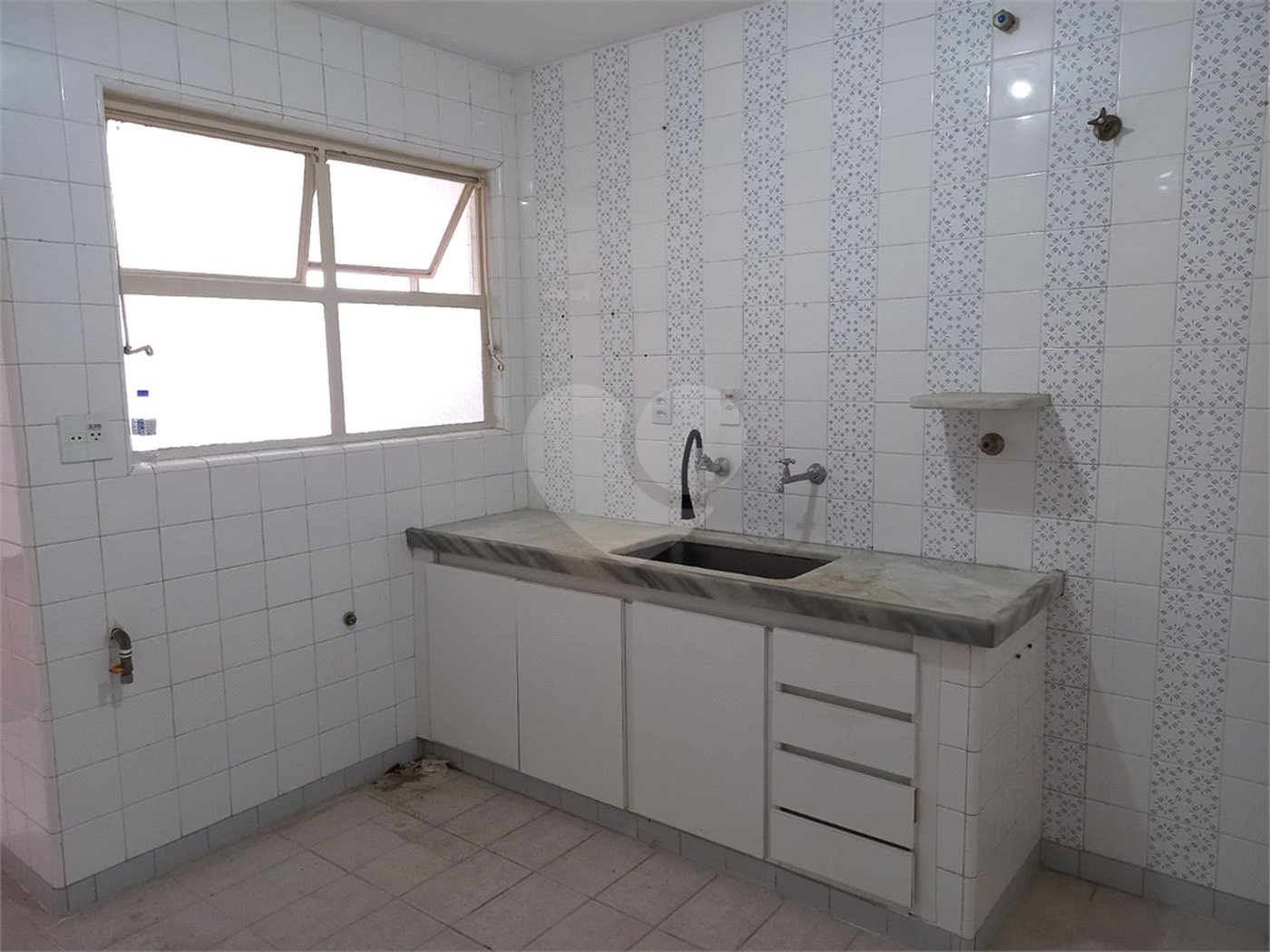 Apartamento à venda com 3 quartos, sendo 1 suíte, em Pinheiros, São Paulo, SP