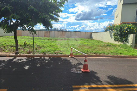 Terreno à venda no condomínio Vivendas da Mata Portal Paineiras, Ribeirão Preto - SP