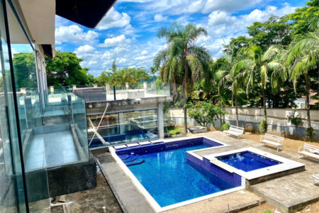 Casa para alugar com 5 quartos, sendo 3 suítes,  em Samambaia Parque Residencial, Atibaia, SP
