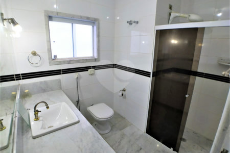 Sobrado à venda com 3 quartos, sendo 1 suíte,  em Vila Mazzei, São Paulo, SP
