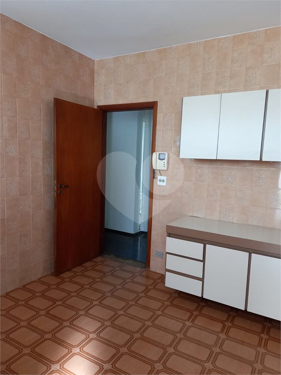 Sobrado à venda com 5 quartos, sendo 2 suítes,  em Tremembé, São Paulo, SP