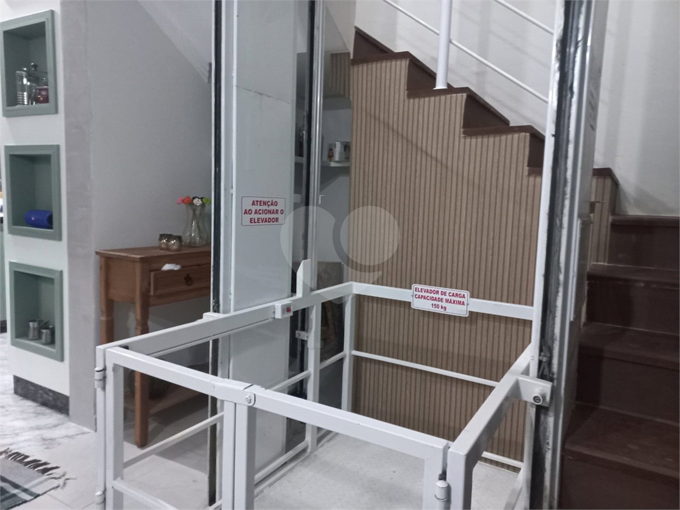 Sobrado à venda com 3 quartos, sendo 1 suíte,  em Villa Di Cesar, Mogi das Cruzes, SP