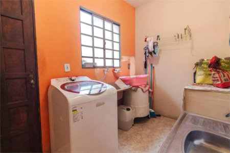 Casa à venda com 5 quartos em Cidade São Mateus, São Paulo, SP