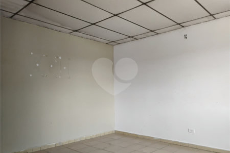 Sobrado à venda com 3 quartos, sendo 1 suíte,  em Jardim Jabaquara, São Paulo, SP