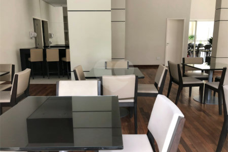 Cobertura à venda ou para alugar com 3 suítes em Granja Julieta, São Paulo, SP