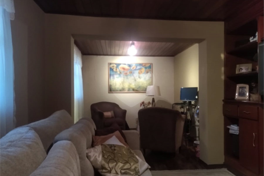 Casa à venda com 3 quartos, sendo 1 suíte, no condomínio Jardim da Monntanha Ii, Mairiporã - SP