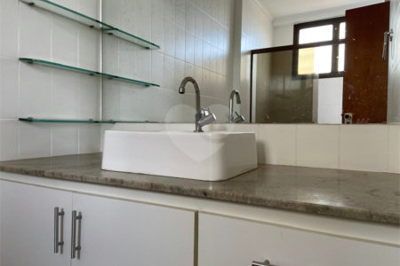 Apartamento à venda com 3 suítes no Centro, Araraquara, SP