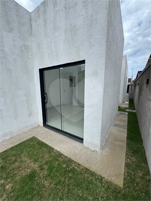 Casa à venda com 2 quartos, sendo 1 suíte, em Pedra de Guaratiba, Rio de Janeiro, RJ