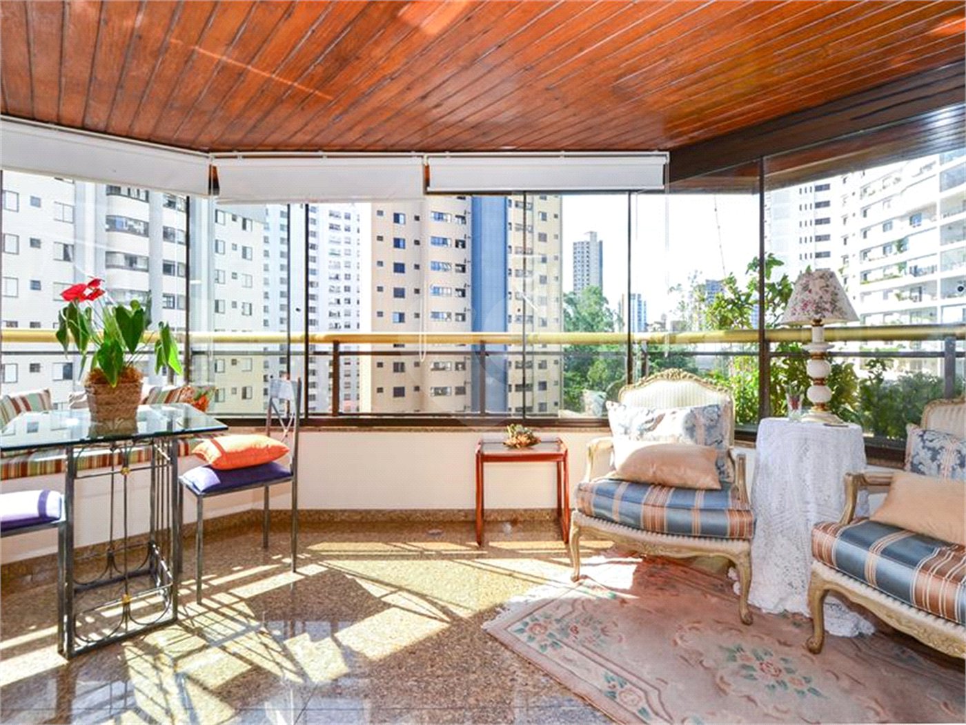 Apartamento à venda com 3 suítes em Vila Suzana, São Paulo, SP