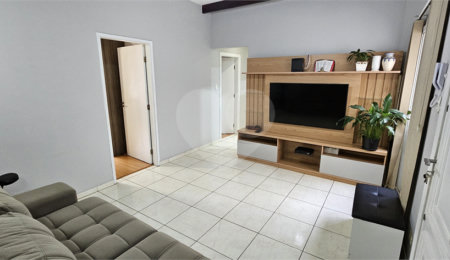 Apartamento à venda com 3 quartos, sendo 1 suíte,  em Pinheiros, São Paulo, SP