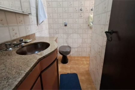 Casa à venda com 3 quartos, sendo 1 suíte, em Vila Maria Baixa, São Paulo, SP