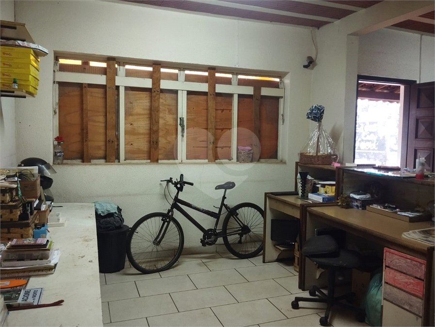 Casa Térrea à venda com 3 quartos, sendo 1 suíte, em Vila Xavier (vila Xavier), Araraquara, SP