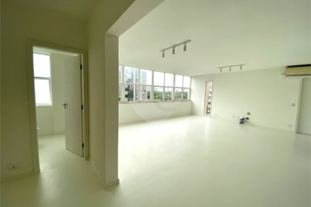 Apartamento para alugar com 3 quartos, sendo 1 suíte, em Jardim Europa, São Paulo, SP