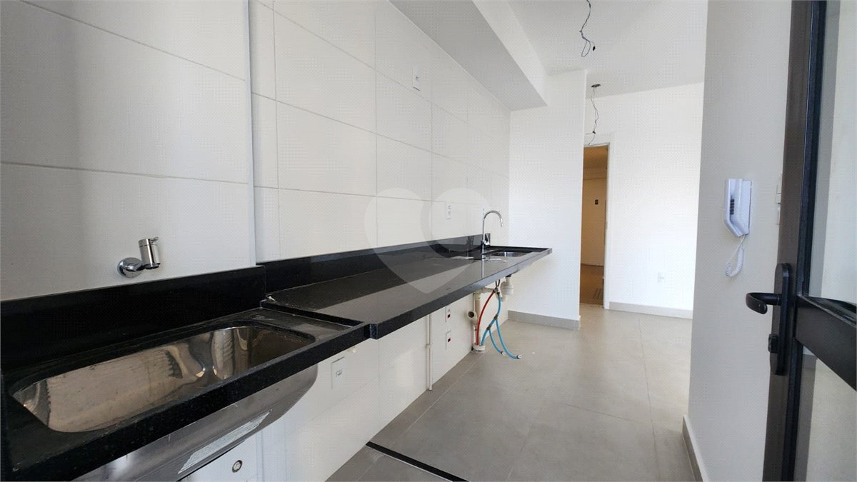 Apartamento à venda com 2 quartos, sendo 1 suíte,  em Parque Campolim, Sorocaba, SP