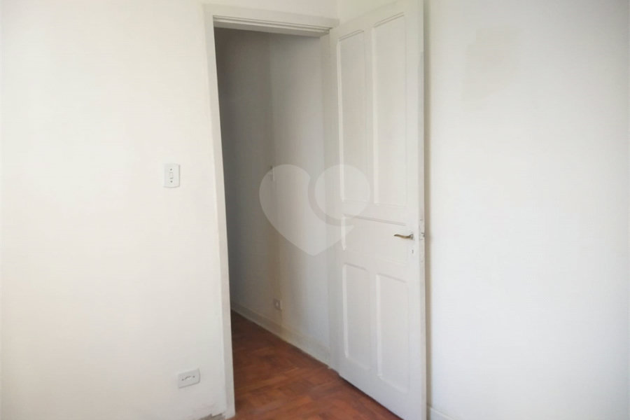 Sobrado à venda com 3 quartos em Bom Retiro, São Paulo, SP