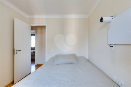Apartamento Alto da Boa Vista em Condominio Clube