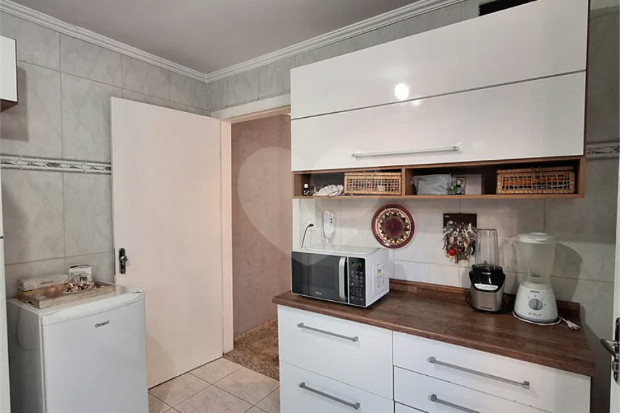 Casa à venda com 3 quartos, sendo 1 suíte, no condomínio Smallville, São Paulo - SP