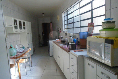 Sobrado à venda com 3 quartos em Jardim Japão, São Paulo, SP