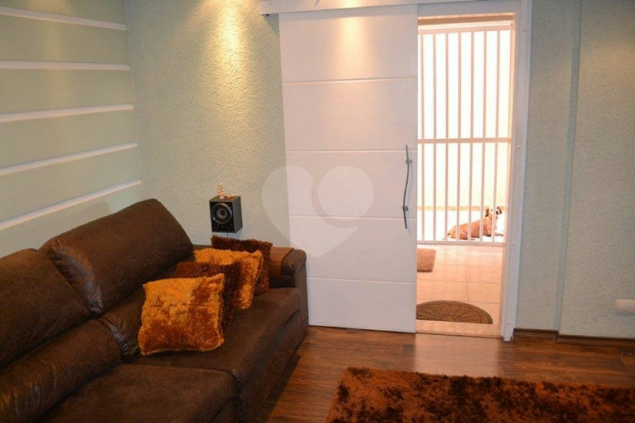 Sobrado à venda com 3 quartos, sendo 1 suíte, em Tremembé, São Paulo, SP