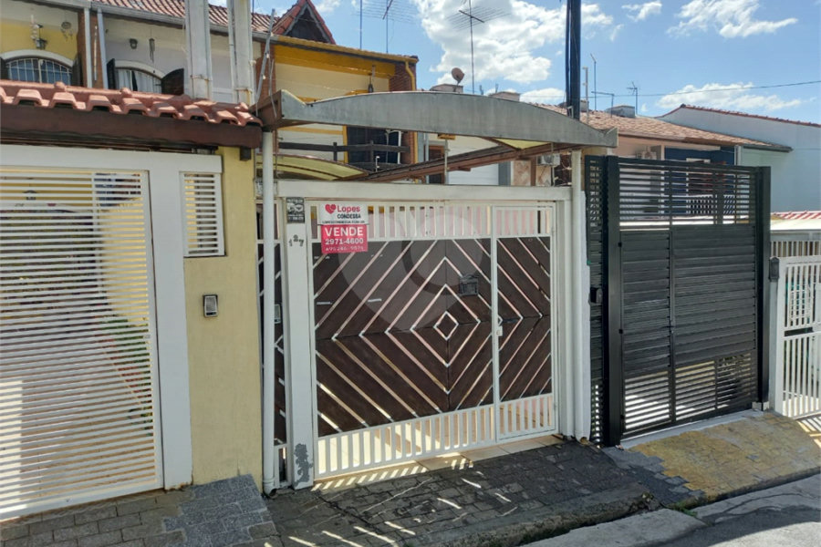Sobrado à venda com 2 quartos em Tremembé, São Paulo, SP