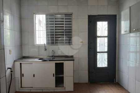 Casa térrea à venda no Pacaembú com 3 dormitórios