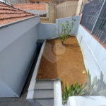 CASA TÉRREA À VENDA NA MOOCA - COM PORTEIRA FECHADA.