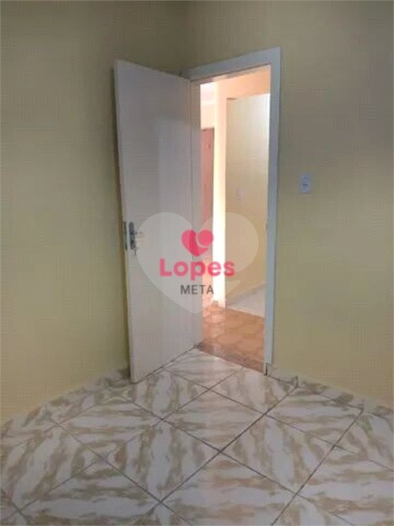 CASA A VENDA NO BAIRRO JARDIM JARÁGUA, 5 DORMITORIOS, 3 BANHEIROS, 3 VAGAS, 198m², TAUBATÉ/SP.