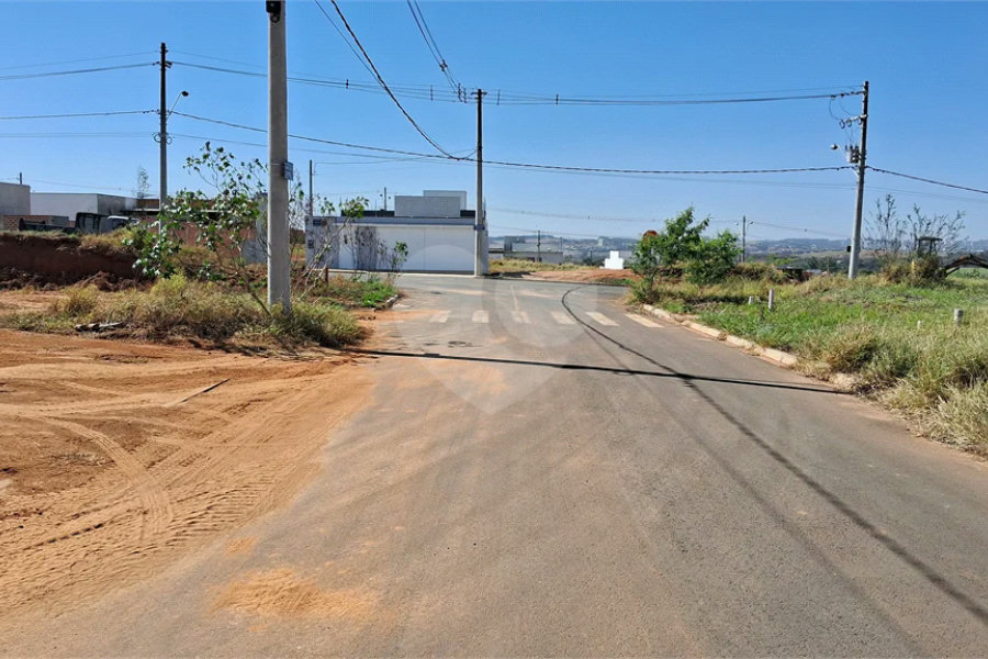Terreno à venda no Bairro Vale do Sol em Piracicaba - SP.