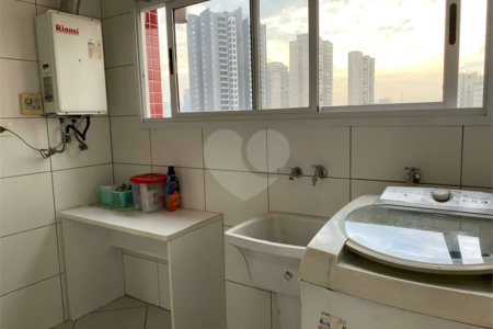 Apartamento à venda no Tatuapé, com 108 m², 3 quartos, 1 suíte, 2 vagas de garagem