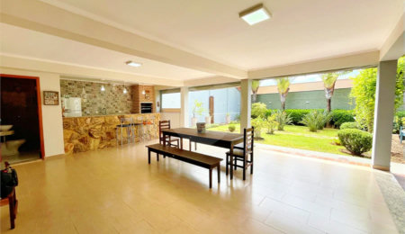 Casa à venda com 4 quartos, sendo 1 suíte,  em Loteamento Santa Rosa, Piracicaba, SP