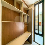 Casa Térrea Evidências - Indaiatuba/SP - R$ 1.950.000,00 - Área Total 307,33 m² - Área Construída 201,90 m² - TÉRREA - 03 suítes sendo a master com closet; Escritório; Lavabo; Cozinha com cooktop, forno, micro-ondas e coifa; Móveis planejados na hall de entrada, sala, escritório, cozinha, gourmet, s